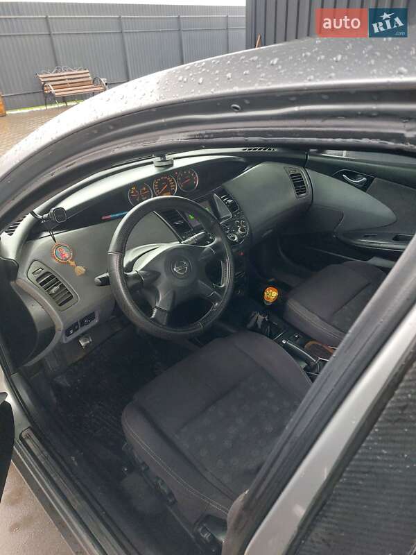 Nissan Primera 2002