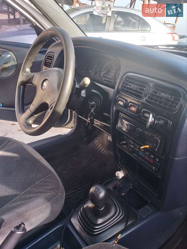 Седан Nissan Primera 1992 в Одессе