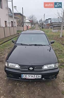 Седан Nissan Primera 1993 в Чернівцях