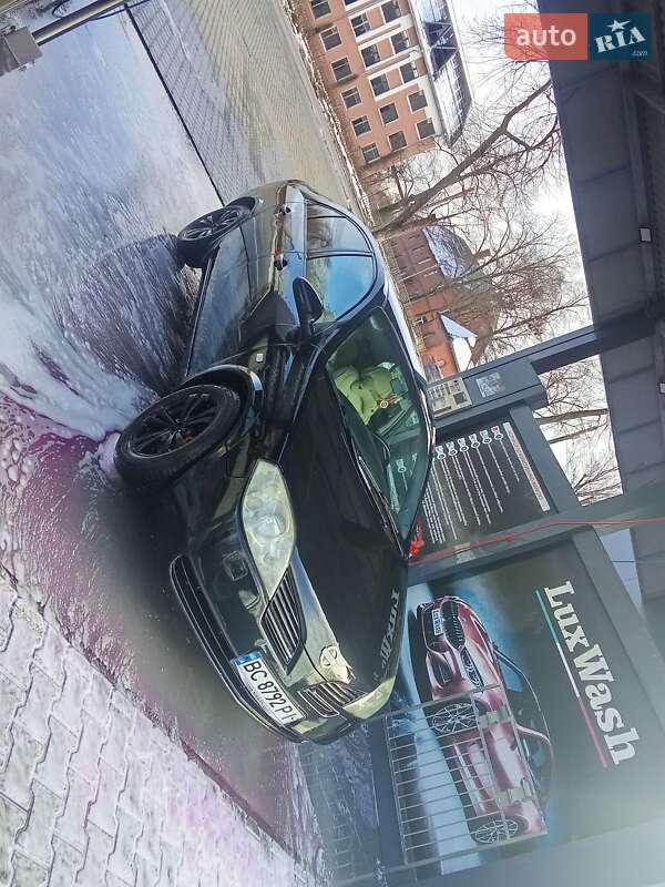 Седан Nissan Primera 2003 в Дрогобичі