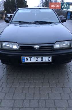 Седан Nissan Primera 1991 в Надвірній