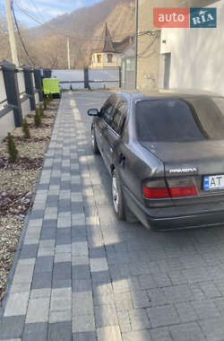 Седан Nissan Primera 1993 в Надвірній