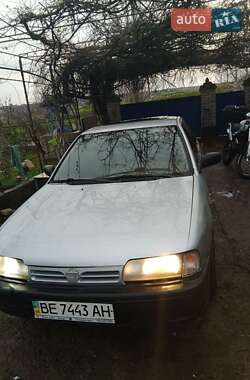 Седан Nissan Primera 1990 в Николаеве