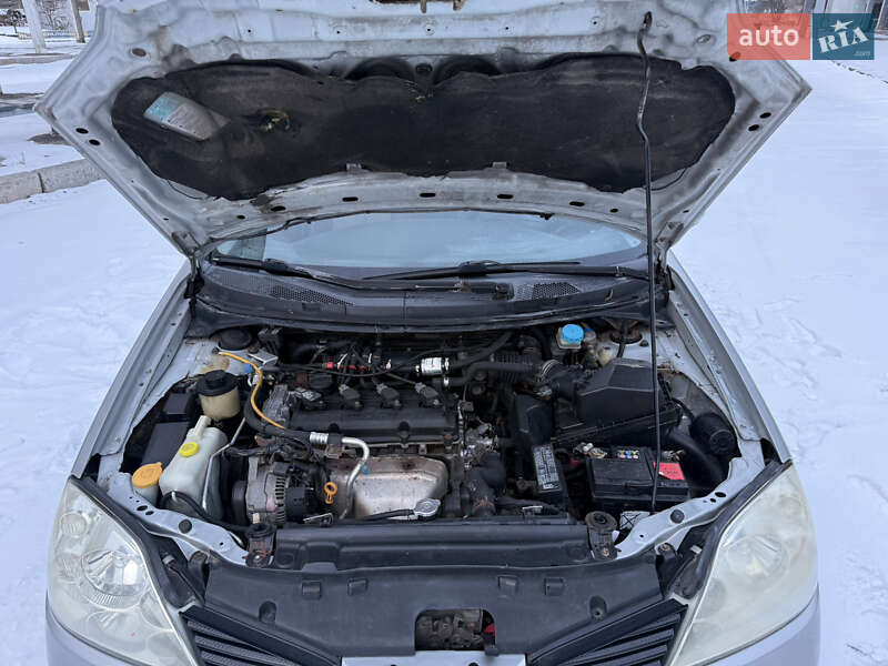 Седан Nissan Primera 2003 в Черкасах