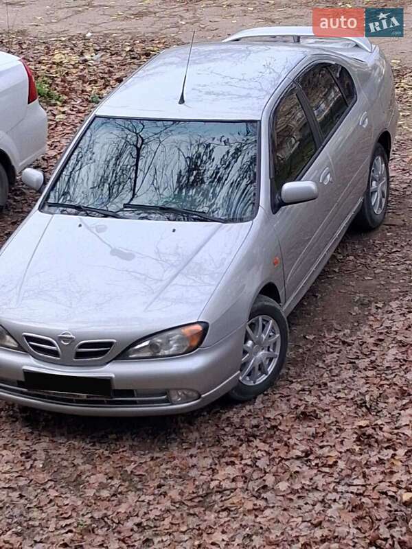 Седан Nissan Primera 2002 в Рени