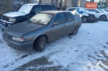 Седан Nissan Primera 1993 в Одессе