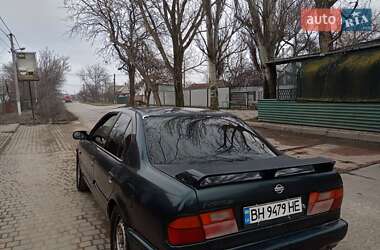 Седан Nissan Primera 1993 в Кілії