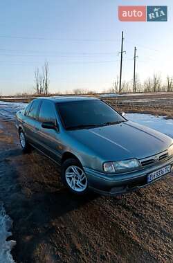 Седан Nissan Primera 1990 в Балте