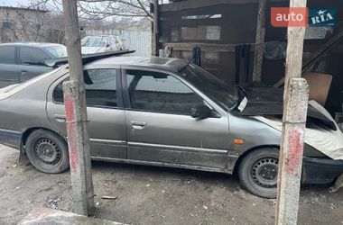 Хэтчбек Nissan Primera 1994 в Одессе