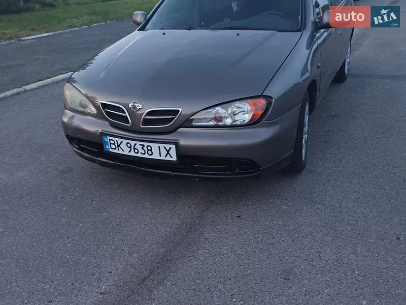 Nissan Primera 2001