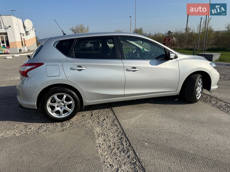 Хэтчбек Nissan Pulsar 2016 в Ужгороде