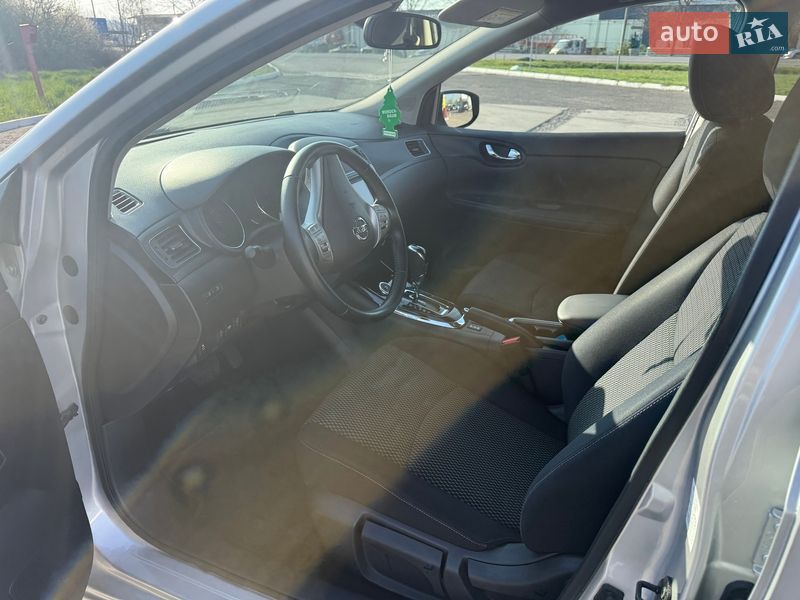 Хэтчбек Nissan Pulsar 2016 в Ужгороде