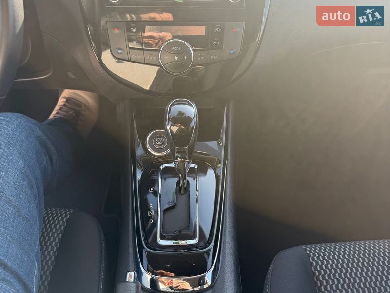 Хэтчбек Nissan Pulsar 2016 в Ужгороде