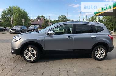 Позашляховик / Кросовер Nissan Qashqai+2 2011 в Івано-Франківську