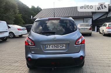 Позашляховик / Кросовер Nissan Qashqai+2 2011 в Івано-Франківську