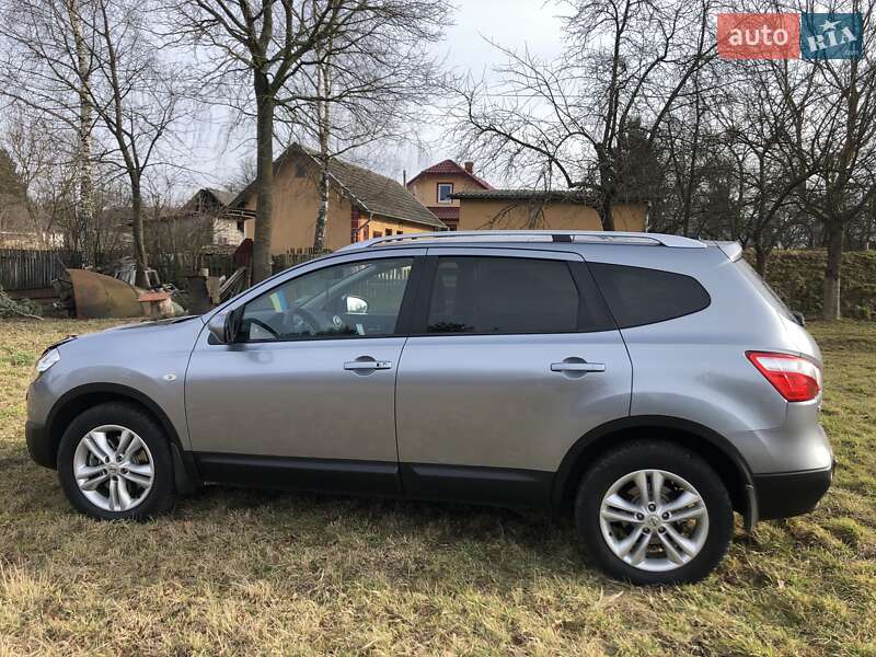 Внедорожник / Кроссовер Nissan Qashqai+2 2010 в Самборе