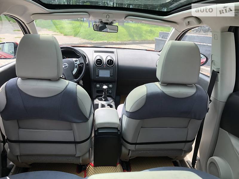 Позашляховик / Кросовер Nissan Qashqai+2 2010 в Львові