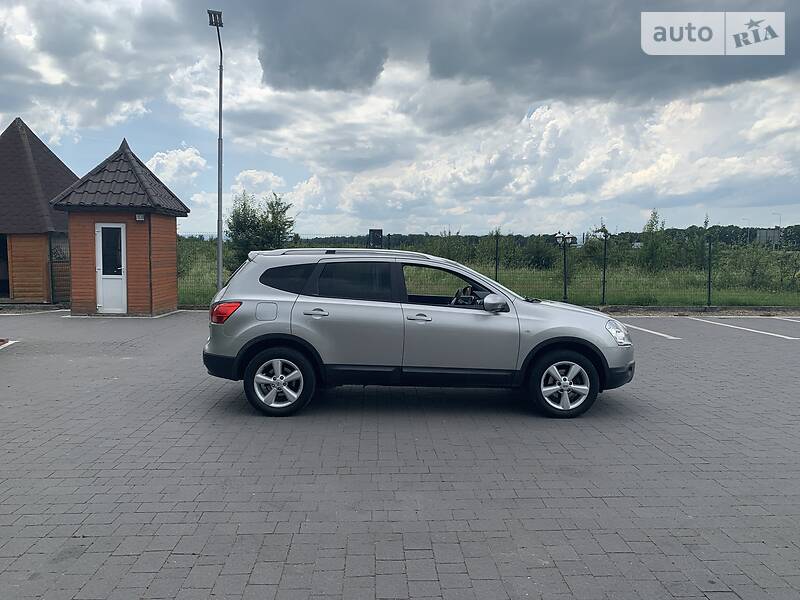 Позашляховик / Кросовер Nissan Qashqai+2 2009 в Стрию