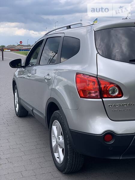 Позашляховик / Кросовер Nissan Qashqai+2 2009 в Стрию