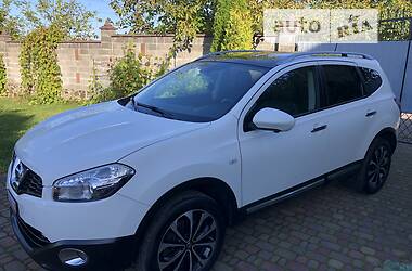 Внедорожник / Кроссовер Nissan Qashqai+2 2012 в Ровно