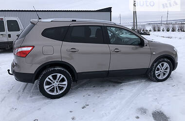 Универсал Nissan Qashqai+2 2010 в Нововолынске