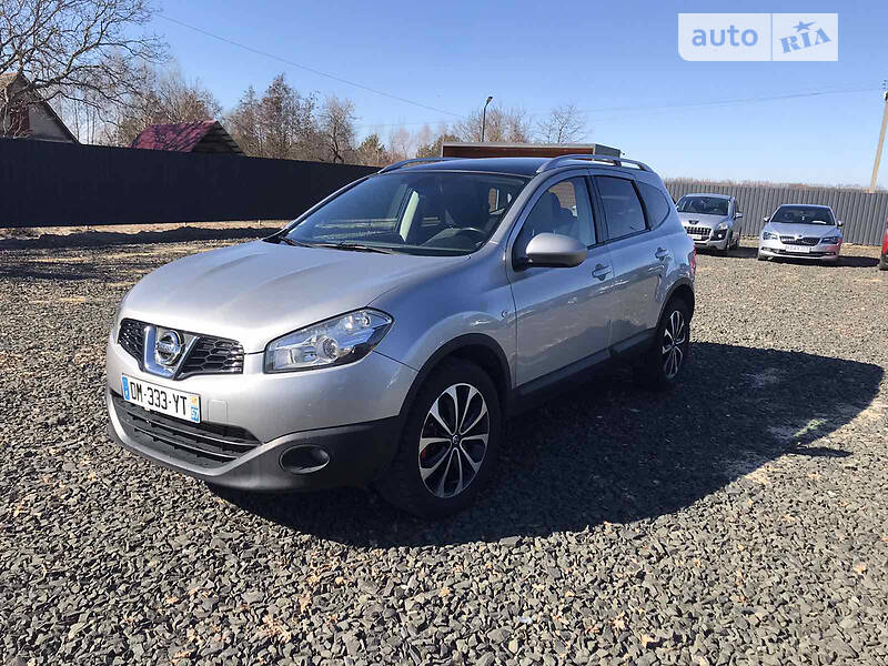 Внедорожник / Кроссовер Nissan Qashqai+2 2010 в Луцке