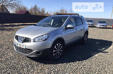 Внедорожник / Кроссовер Nissan Qashqai+2 2010 в Луцке