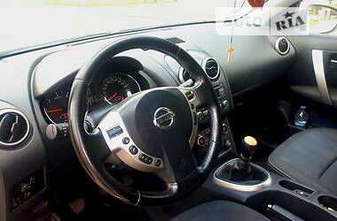 Позашляховик / Кросовер Nissan Qashqai+2 2011 в 