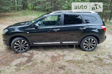 Позашляховик / Кросовер Nissan Qashqai+2 2011 в Полтаві