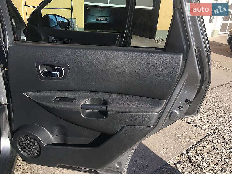 Внедорожник / Кроссовер Nissan Qashqai+2 2011 в Татарбунарах