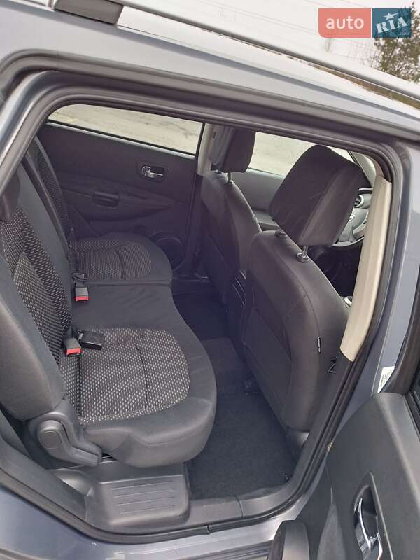 Внедорожник / Кроссовер Nissan Qashqai+2 2009 в Полонном