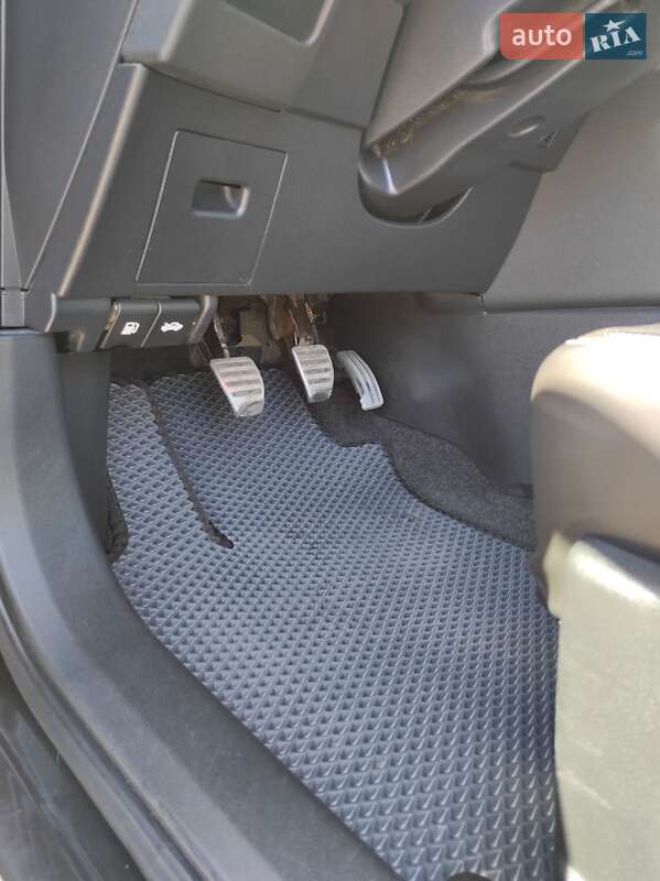 Позашляховик / Кросовер Nissan Qashqai+2 2011 в Рівному