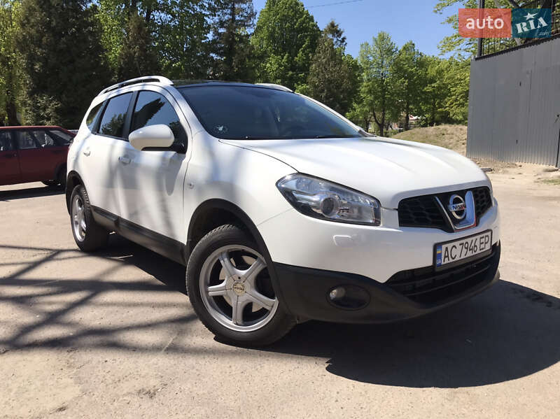 Nissan Qashqai+2 2012