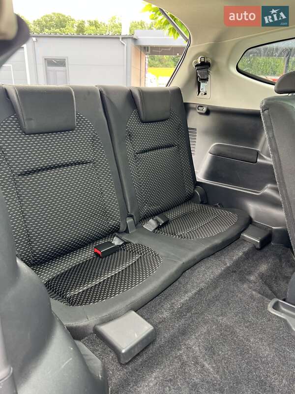 Внедорожник / Кроссовер Nissan Qashqai+2 2009 в Луцке фото 17 Внедорожник / Кроссовер Nissan Qashqai+2 2009 в Луцке