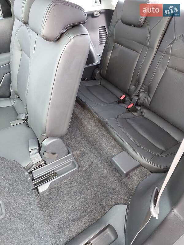 Внедорожник / Кроссовер Nissan Qashqai+2 2011 в Киеве