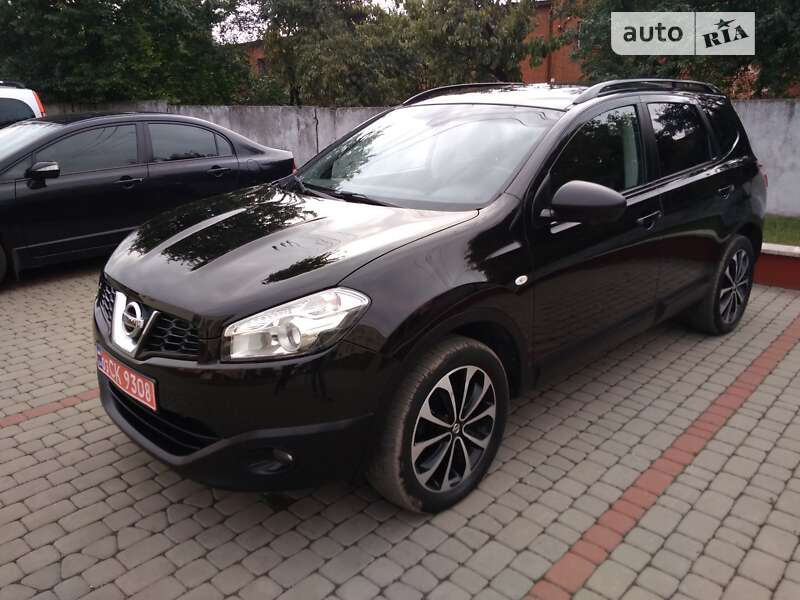 Позашляховик / Кросовер Nissan Qashqai+2 2014 в Дубні