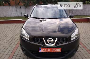 Позашляховик / Кросовер Nissan Qashqai+2 2014 в Дубні