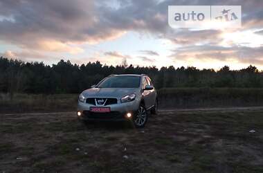 Позашляховик / Кросовер Nissan Qashqai+2 2010 в Бершаді