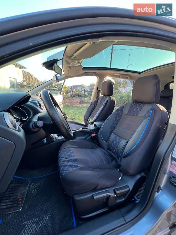Позашляховик / Кросовер Nissan Qashqai+2 2010 в Борщеві