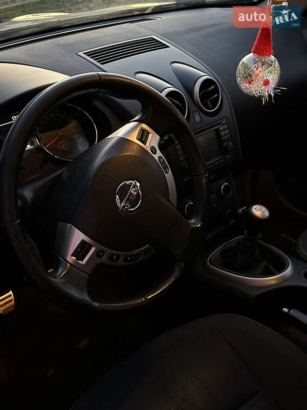 Позашляховик / Кросовер Nissan Qashqai+2 2012 в Сарнах