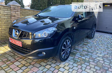 Внедорожник / Кроссовер Nissan Qashqai+2 2013 в Черновцах