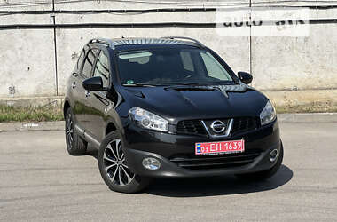 Позашляховик / Кросовер Nissan Qashqai+2 2011 в Києві