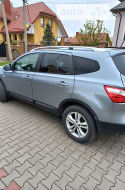 Внедорожник / Кроссовер Nissan Qashqai+2 2010 в Запорожье