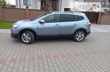 Позашляховик / Кросовер Nissan Qashqai+2 2010 в Запоріжжі