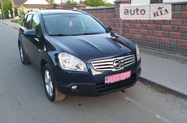 Позашляховик / Кросовер Nissan Qashqai+2 2009 в Гощі