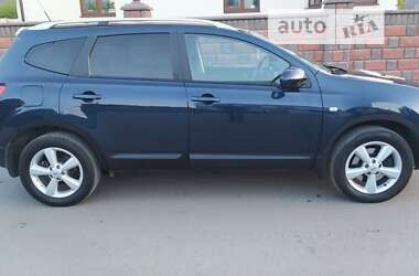 Позашляховик / Кросовер Nissan Qashqai+2 2009 в Гощі