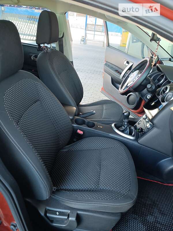 Внедорожник / Кроссовер Nissan Qashqai+2 2009 в Тернополе