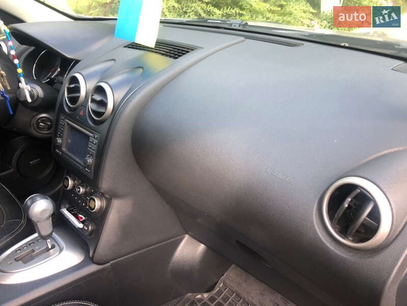 Внедорожник / Кроссовер Nissan Qashqai+2 2010 в Самборе