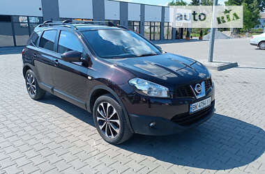 Позашляховик / Кросовер Nissan Qashqai+2 2013 в Луцьку