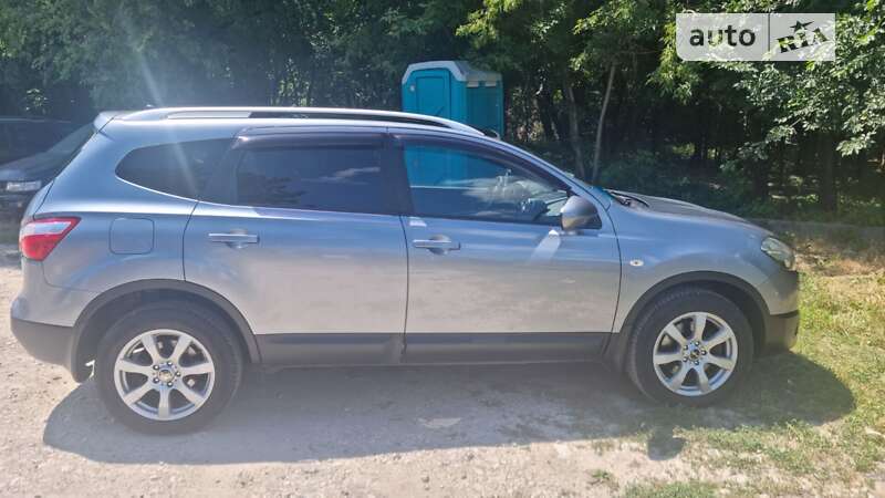 Внедорожник / Кроссовер Nissan Qashqai+2 2012 в Одессе